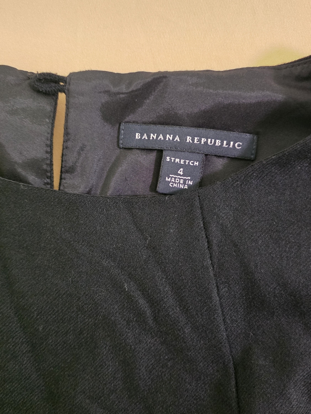 Banana Republic Black Sleeveless Pleated-Waist Dress - Picture 2 of 12